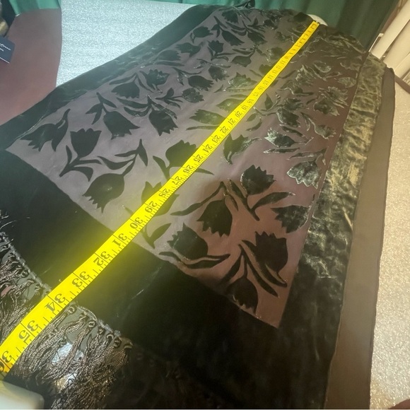 Women's Silk Velvet Wrap Shawl Scarf Burnout Sheer Plum - Picture 4 of 9